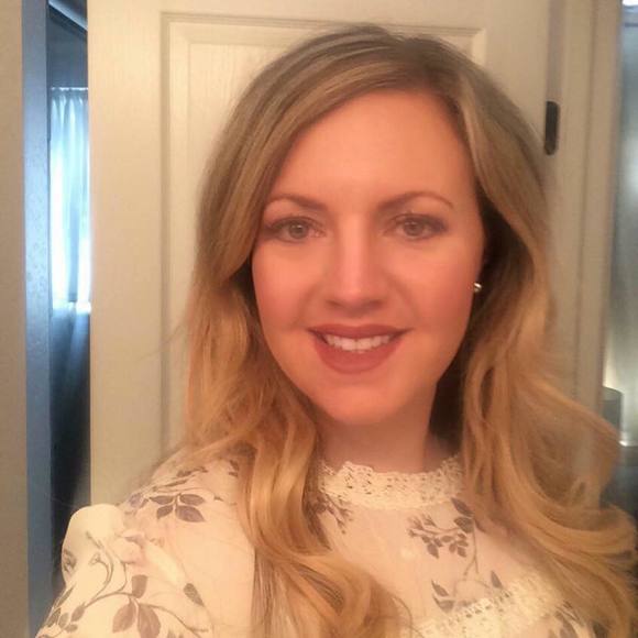 Meet your Posher, Analisa - Picture 1 of 1